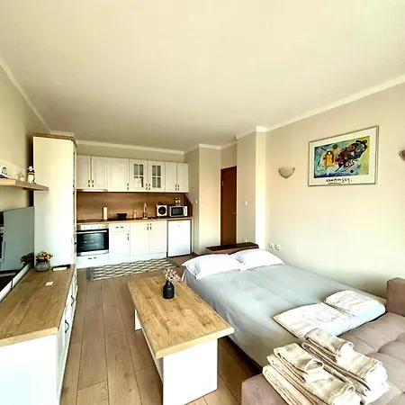 Royal Dreams Apartments, Sunny アパート *