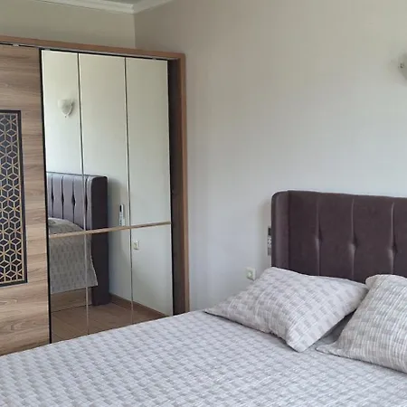 Royal Dreams Apartments, Sunny