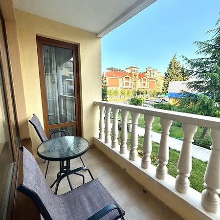 Апартамент Royal Dreams Apartments, Sunny *