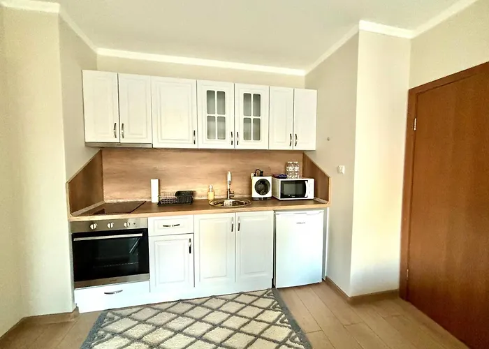 Royal Dreams Apartments, Sunny